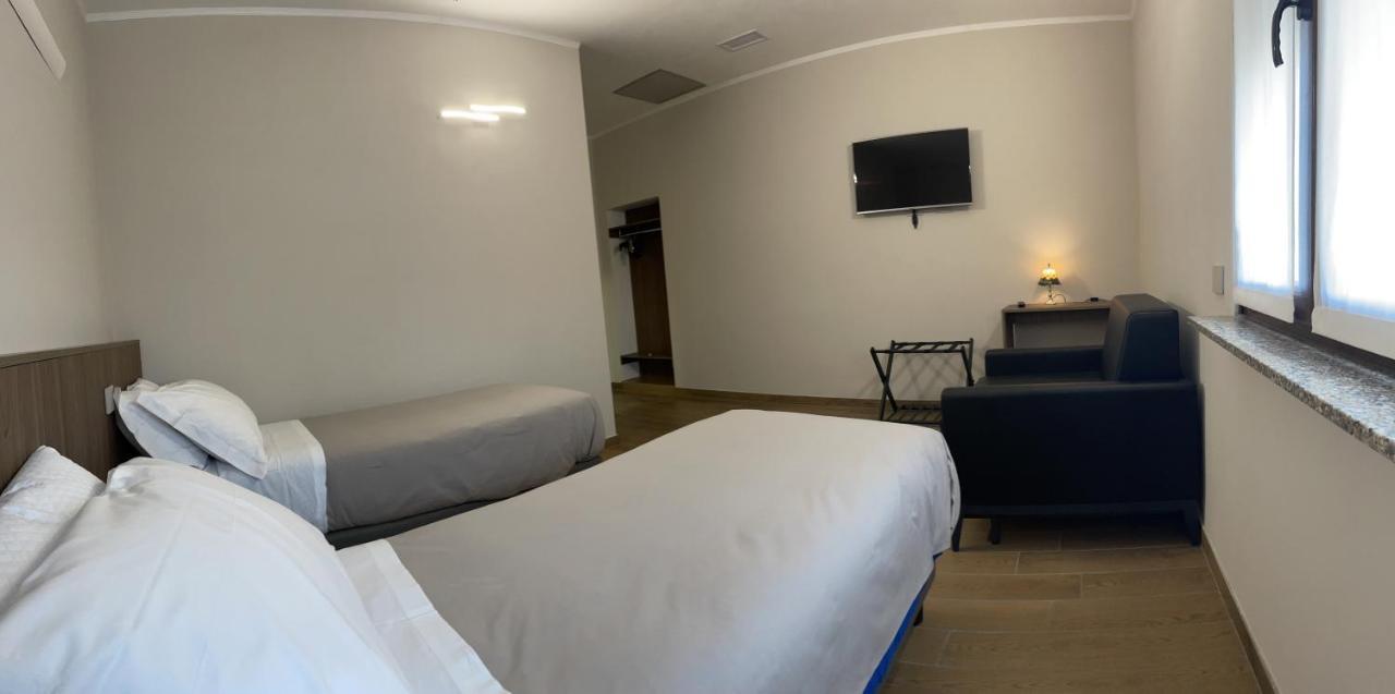 Villoresi Rooms Castano Primo Exterior photo