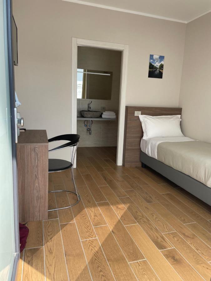 Villoresi Rooms Castano Primo Exterior photo